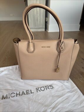 MICHAEL Michael Kors Mercer Studio East West Leather Tote Bag in Blush.